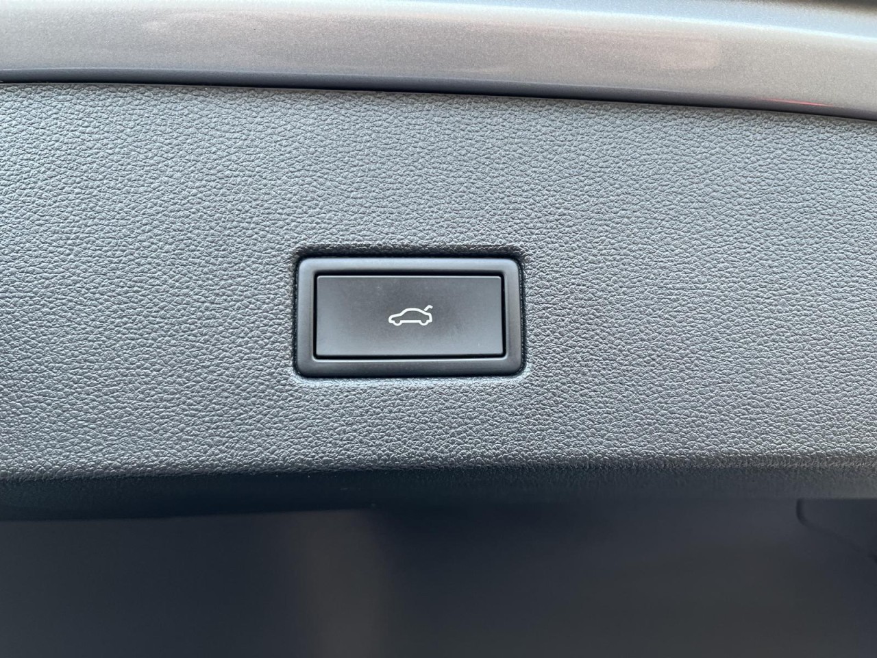 T-Roc 2,0 TSI DSG 4Motion R-Line (AHK+Navi)