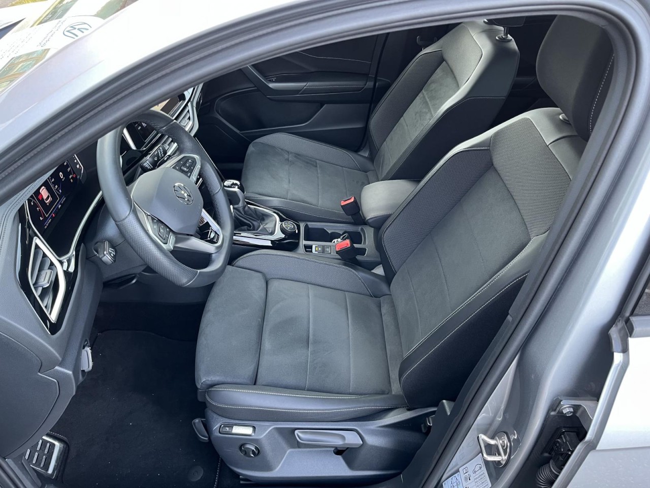 T-Roc 2,0 TSI DSG 4Motion R-Line (AHK+Navi)