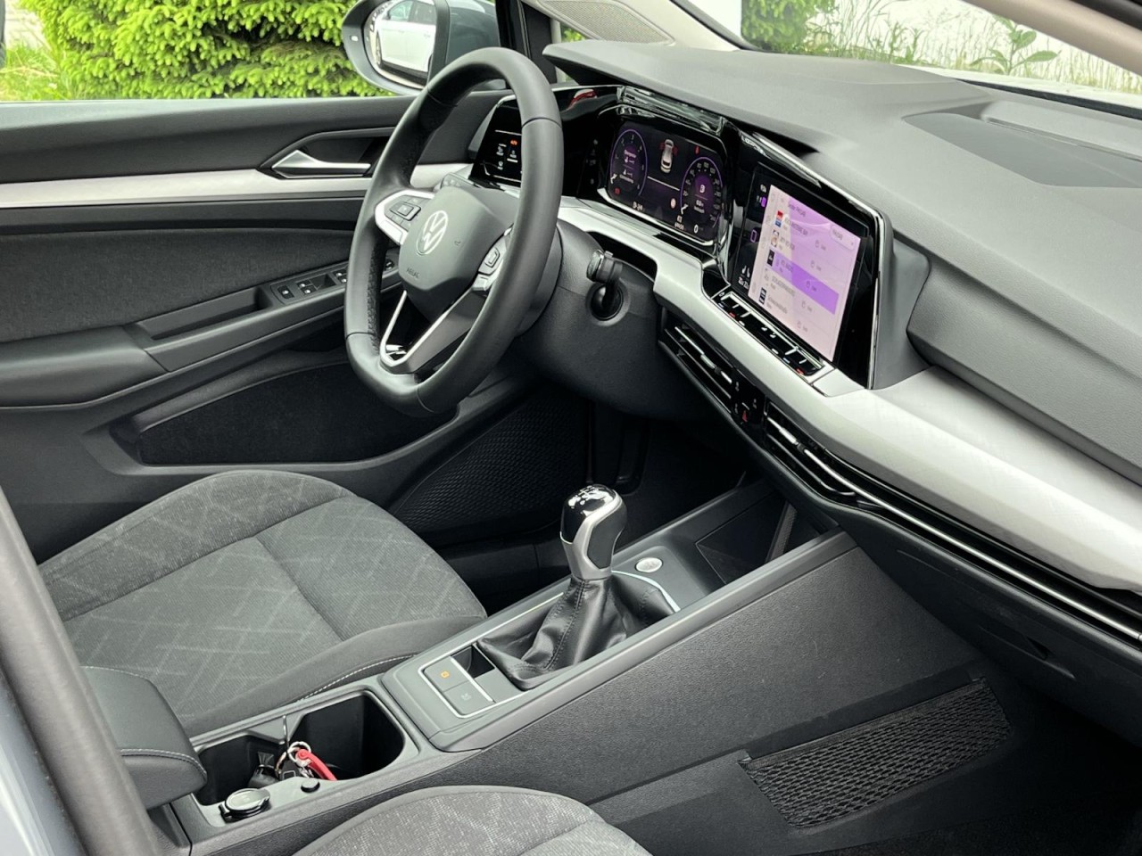 Golf VIII 2,0 TDI Life (AHK+Navi+Standhzg+Fahrschulausstattung)