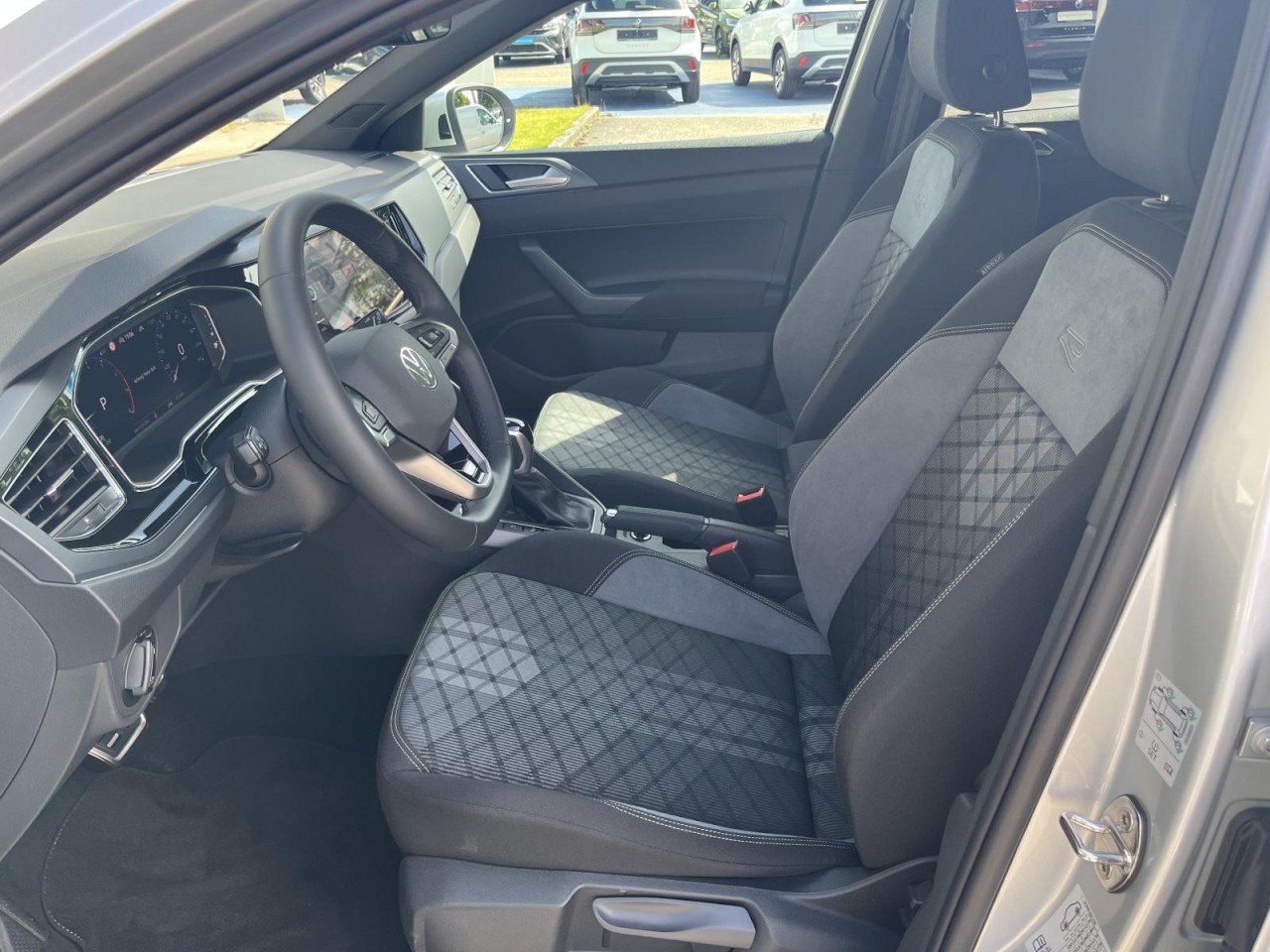 Taigo 1,5 TSI DSG R-Line (IQ.Light+Sitzhzg.+Navi)