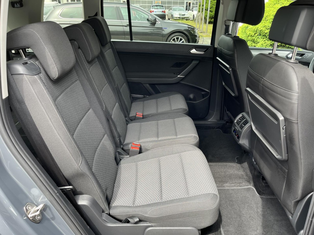 Touran 2,0 TDI DSG Comfortline (Navi+LED+ACC)
