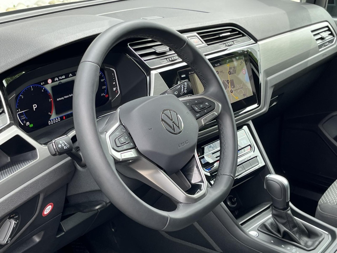 Touran 2,0 TDI DSG Comfortline (Navi+LED+ACC)