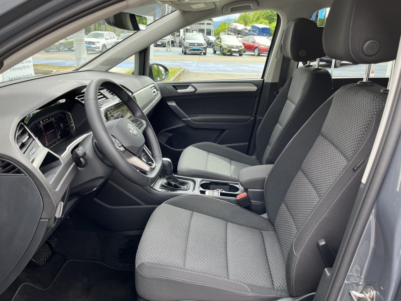 Touran 2,0 TDI DSG Comfortline (Navi+LED+ACC)