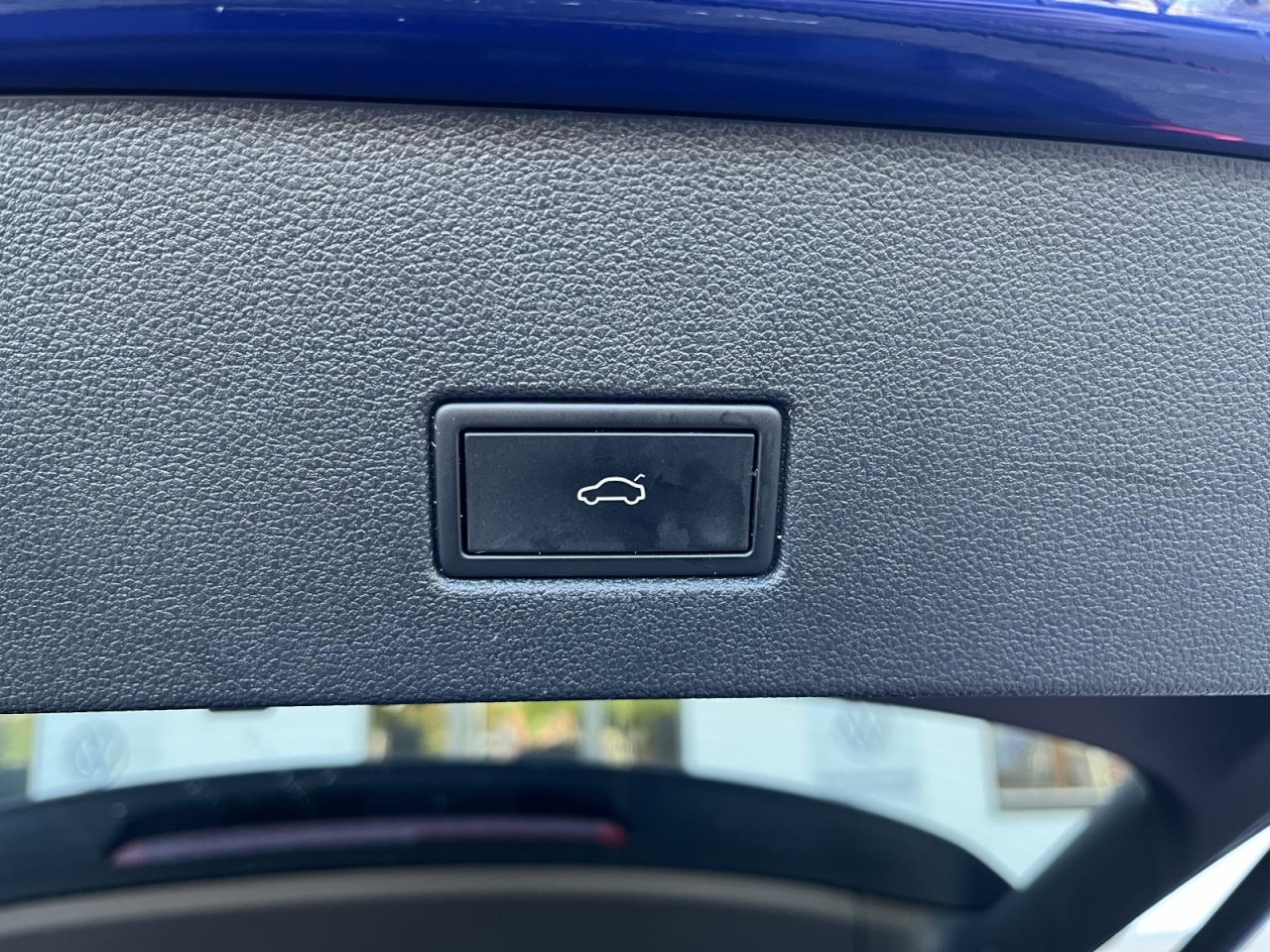 T-Roc R 2,0 TSI DSG 4MOTION (R-Performance Paket+DCC+AHK+Leder)