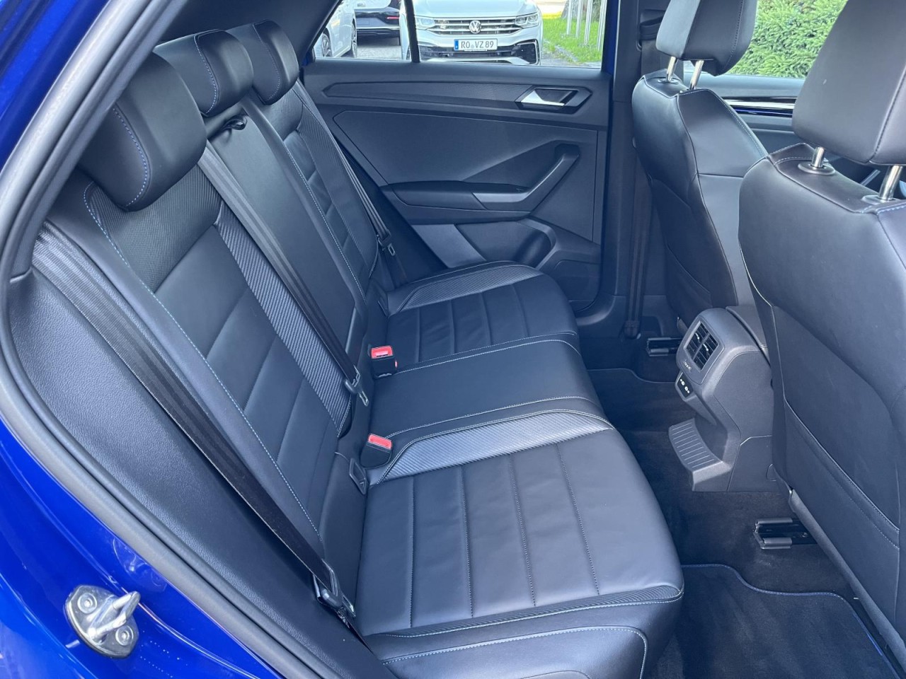 T-Roc R 2,0 TSI DSG 4MOTION (R-Performance Paket+DCC+AHK+Leder)