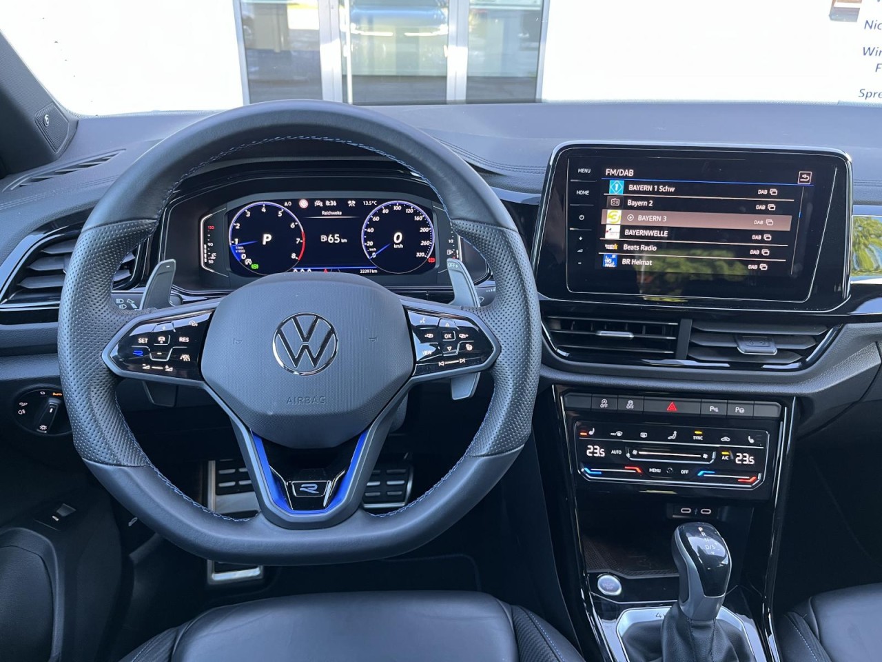 T-Roc R 2,0 TSI DSG 4MOTION (R-Performance Paket+DCC+AHK+Leder)