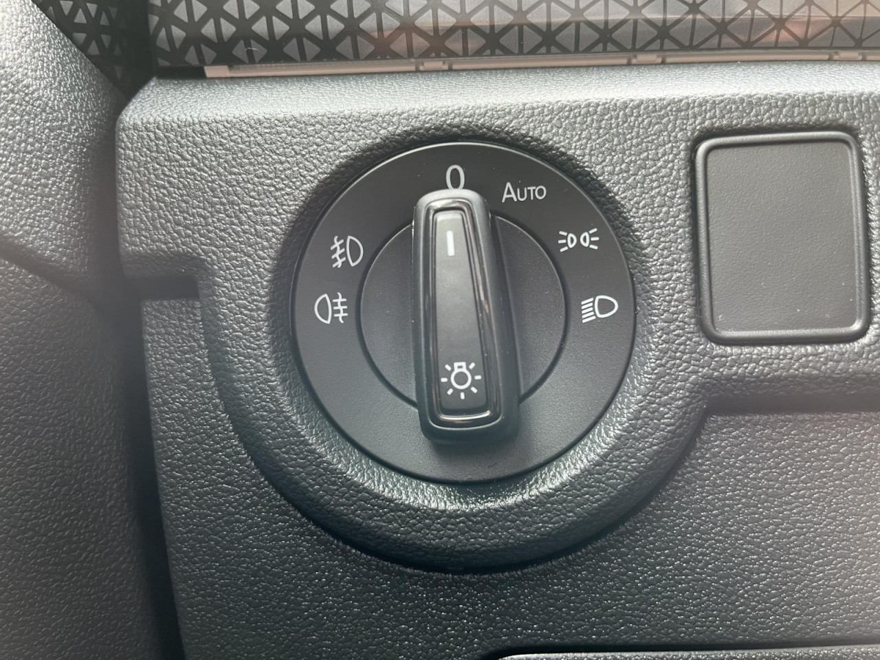 T-Cross 1,0 TSI Style (RearView+App+ACC) Klima