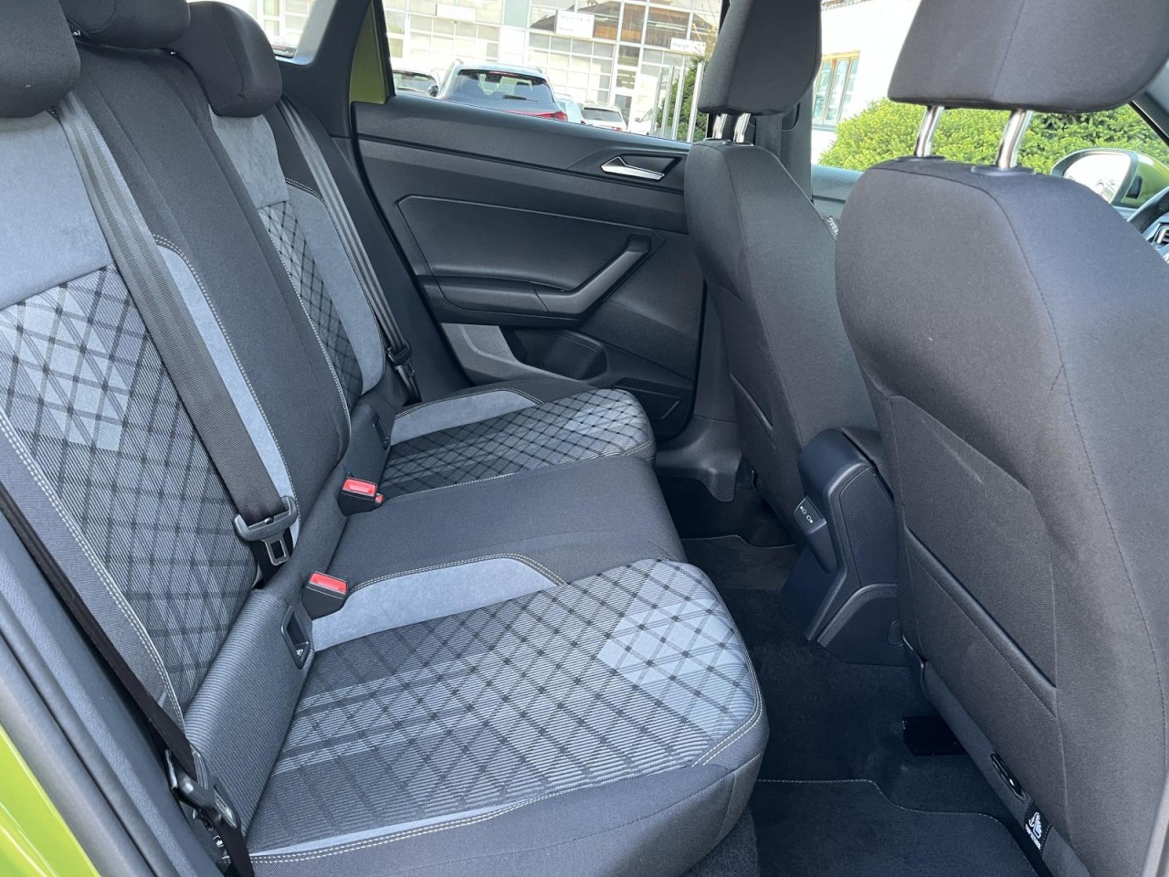Taigo 1,5 TSI DSG R-Line (IQ.Light+RearView)