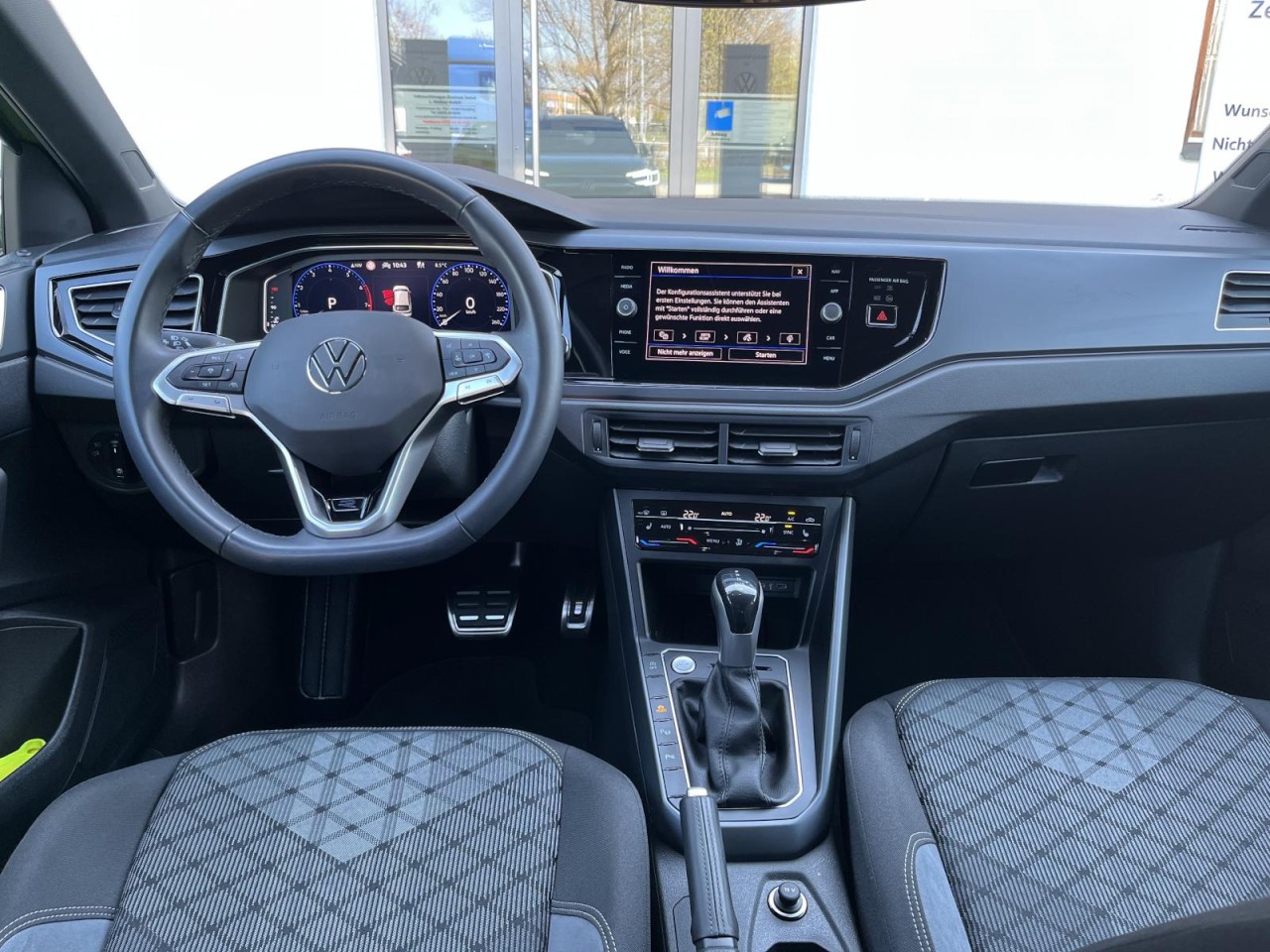 Taigo 1,5 TSI DSG R-Line (IQ.Light+RearView)