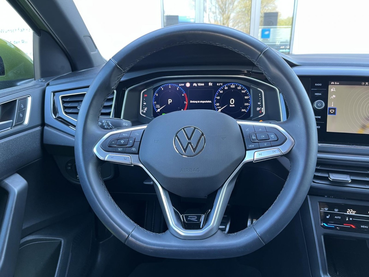 Taigo 1,5 TSI DSG R-Line (IQ.Light+RearView)