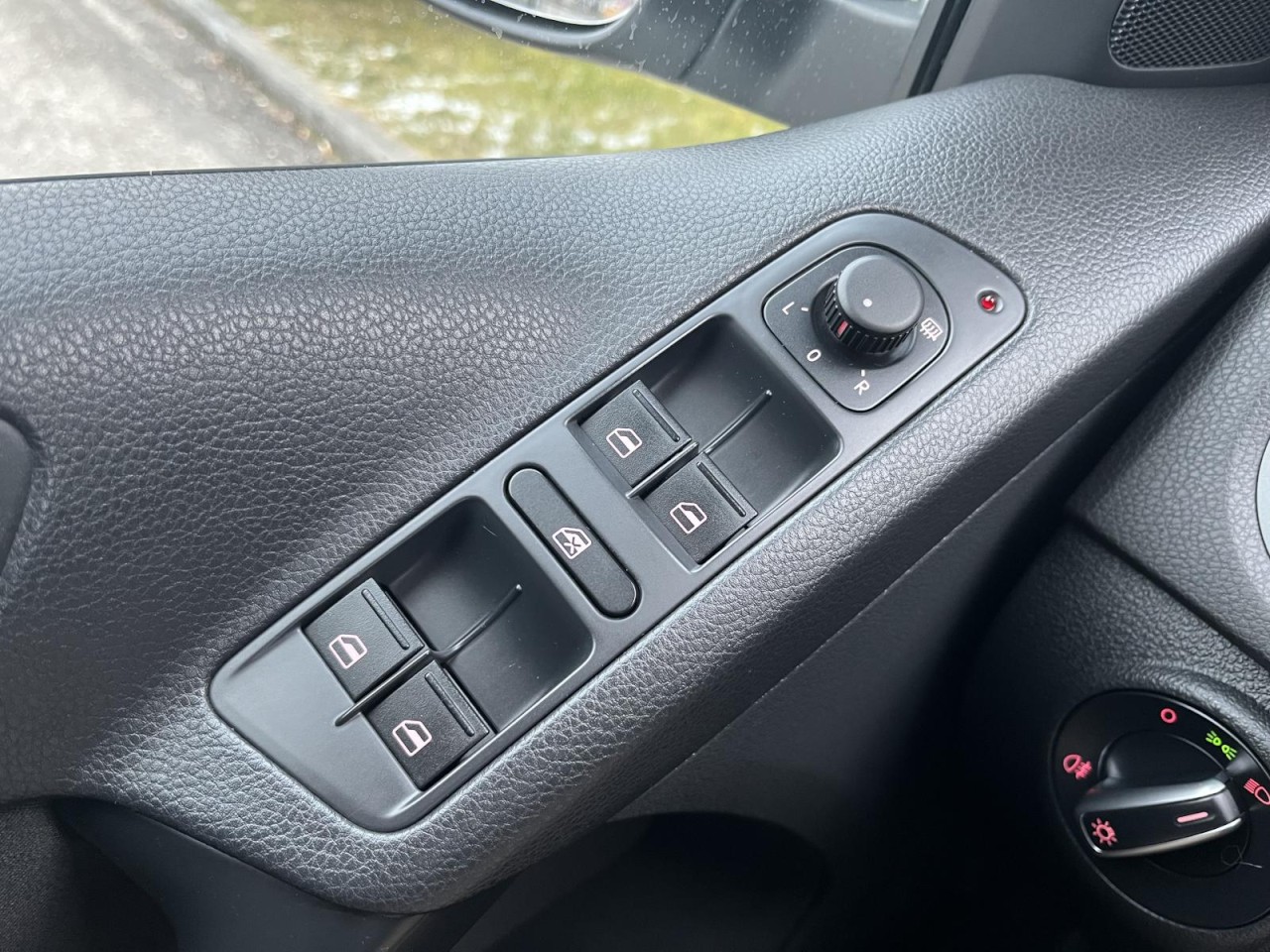 Tiguan 2,0 TDI 4Motion Trend & Fun (AHK+Klima+Sitzhzg.)