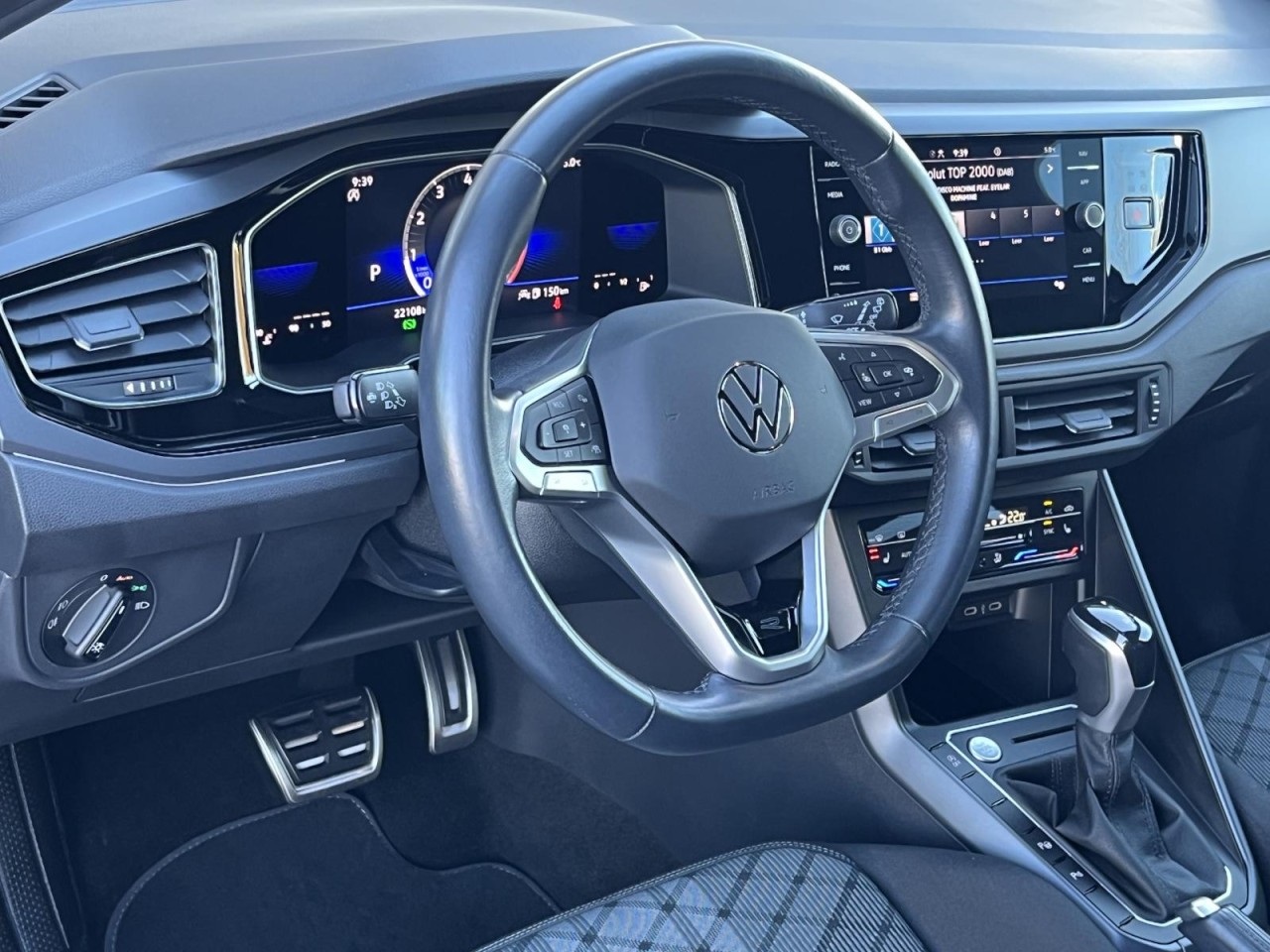 Polo 1,0 TSI DSG R-Line (Keyless+Beats+Rear View)