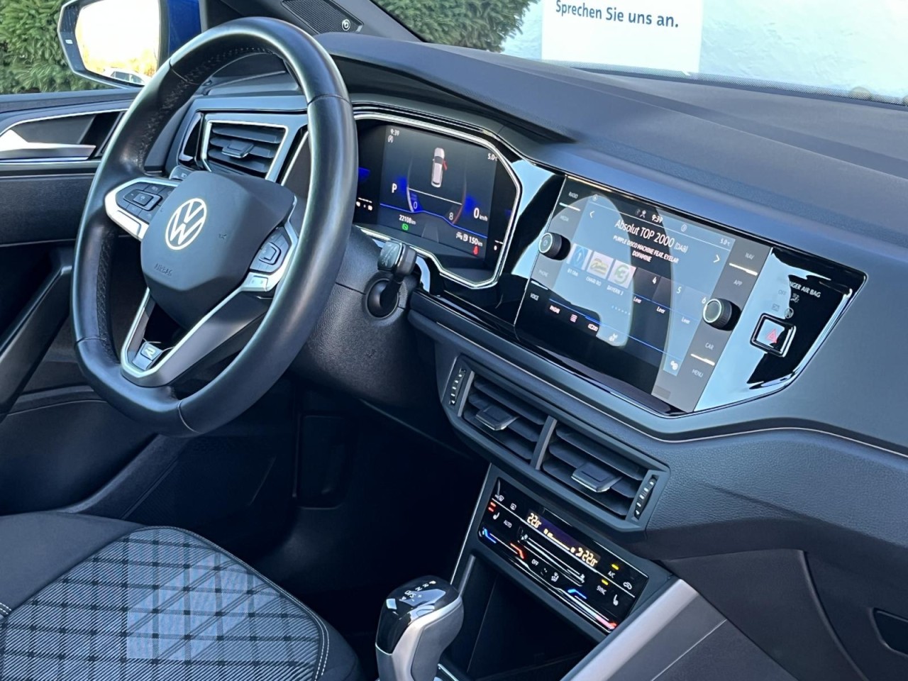 Polo 1,0 TSI DSG R-Line (Keyless+Beats+Rear View)