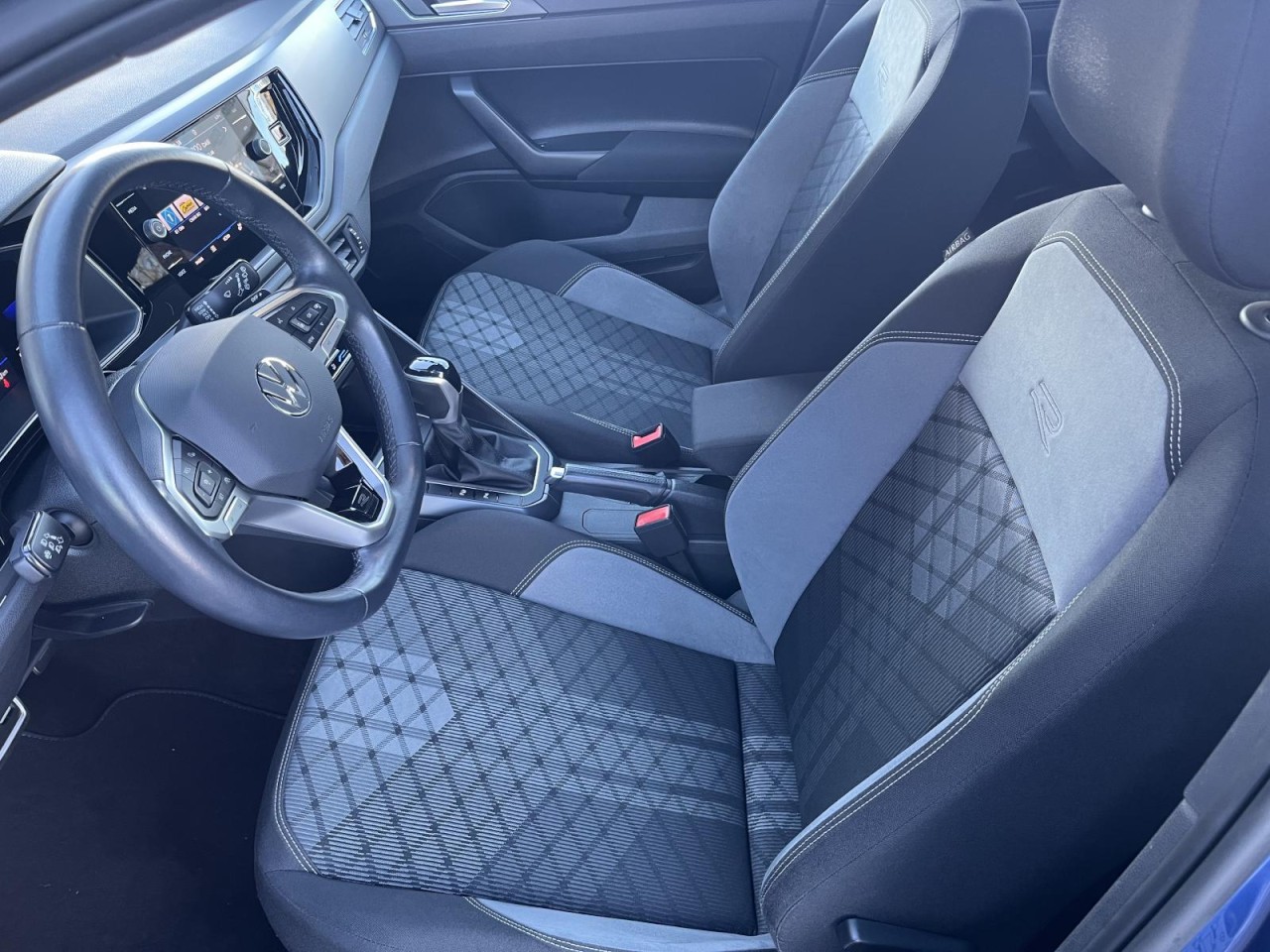 Polo 1,0 TSI DSG R-Line (Keyless+Beats+Rear View)