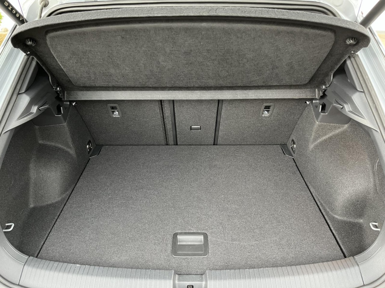 T-Roc 2,0 TSI DSG 4Motion R-Line (IQ.Light+AHK)