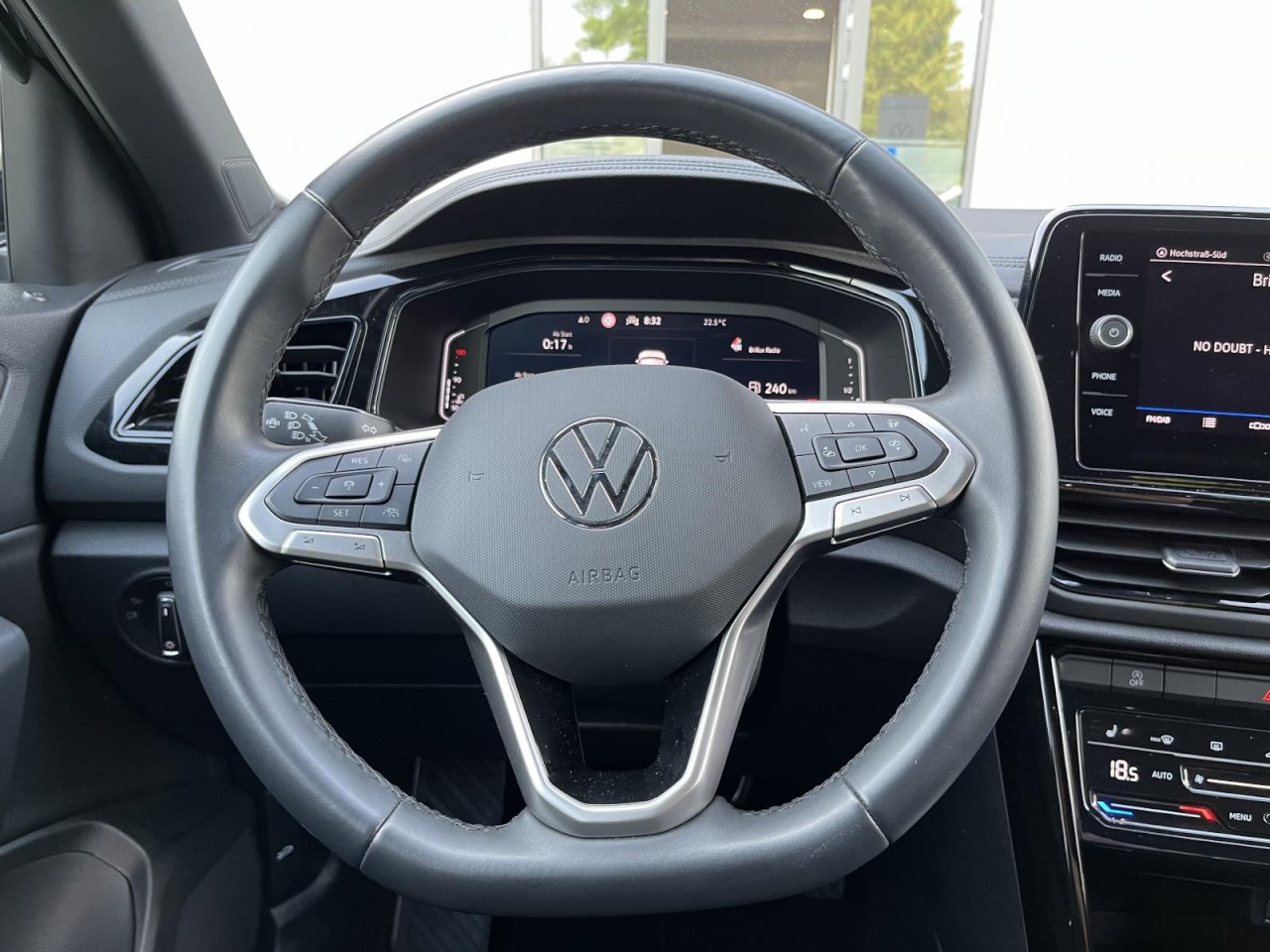 T-Roc 1,5 TSI DSG Style (LED+Sitzhzg.+Standhzg.)