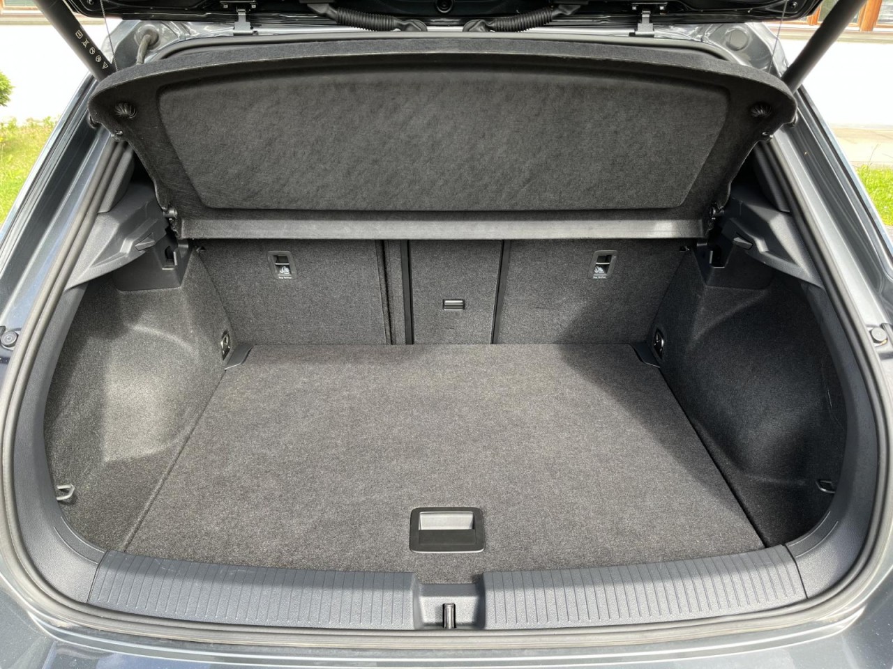 T-Roc 2,0 TSI DSG 4Motion R-Line (IQ.Light+AHK)