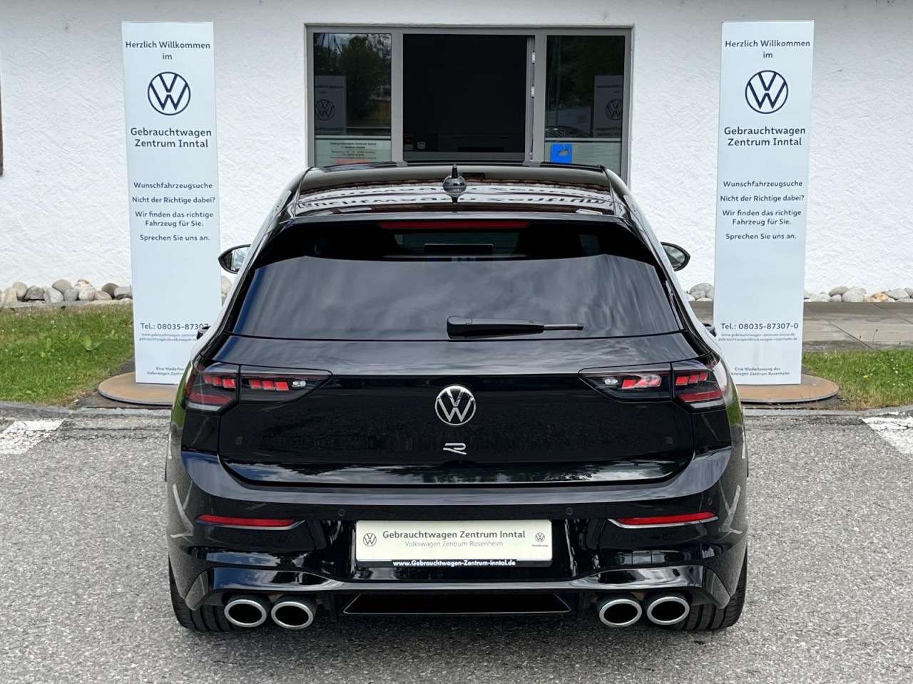 Golf VIII R 2,0 TSI DSG 4Motion (LED+Pano+DCC)