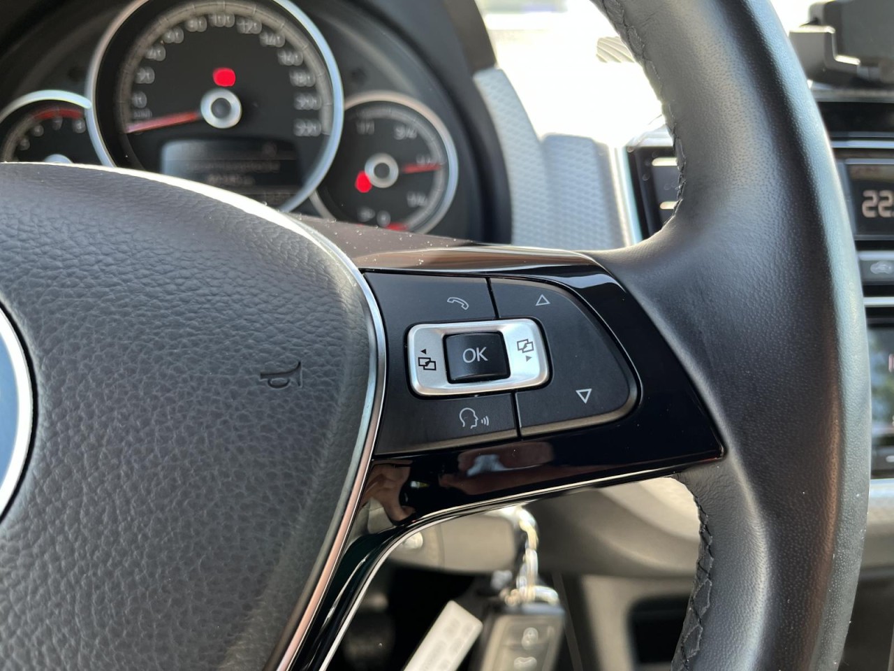 up! 1,0 Active (Climatr.+RearView) Klima