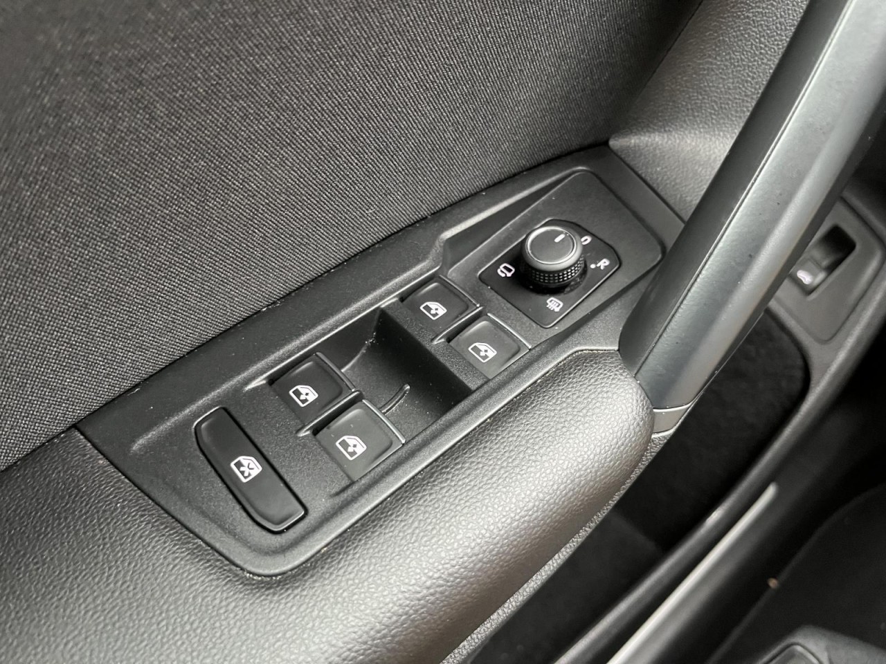 Tiguan 2,0 TDI DSG 4Motion Elegance (Navi+AHK+ACC)