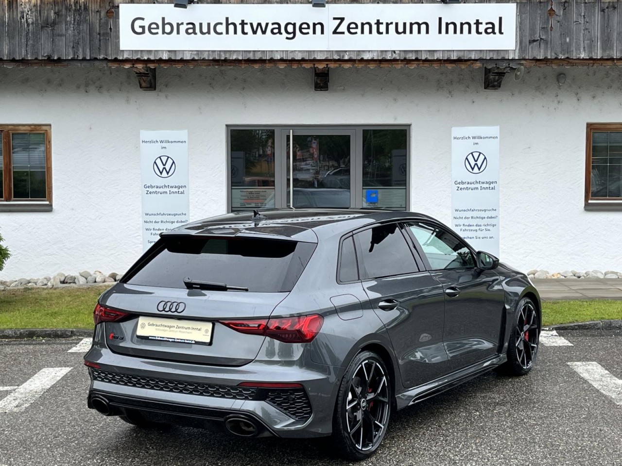 RS3 Sportback 2,5 TFSi S-tronic quattro (Optikpaket+RS-Sportabgasanlage)