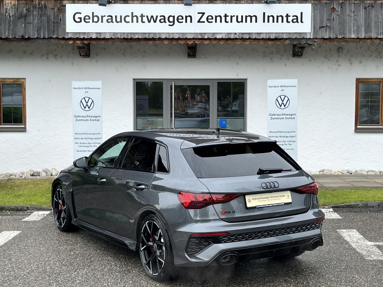 RS3 Sportback 2,5 TFSi S-tronic quattro (Optikpaket+RS-Sportabgasanlage)