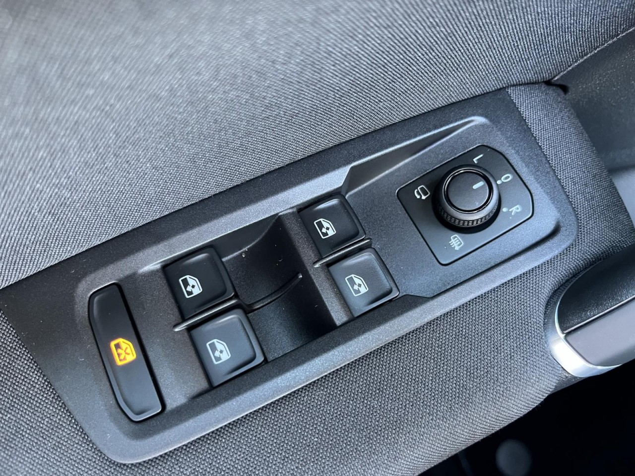 Touran 2,0 TDI DSG Comfortline (LED+Sitzhzg.+RearView)