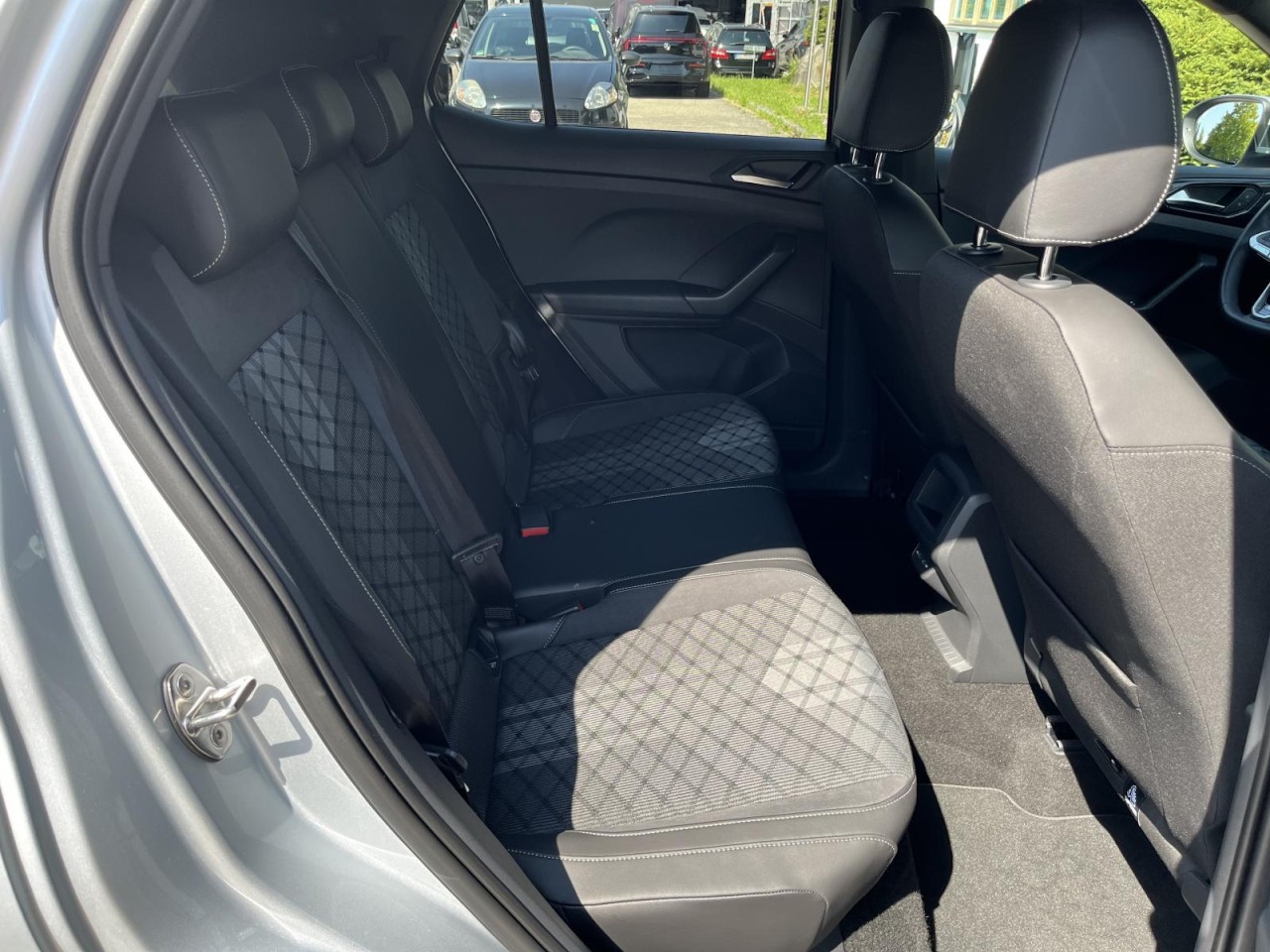 T-Cross 1,5 TSI DSG R-Line (IQ.LIGHT+Sitzhzg+Rear View)