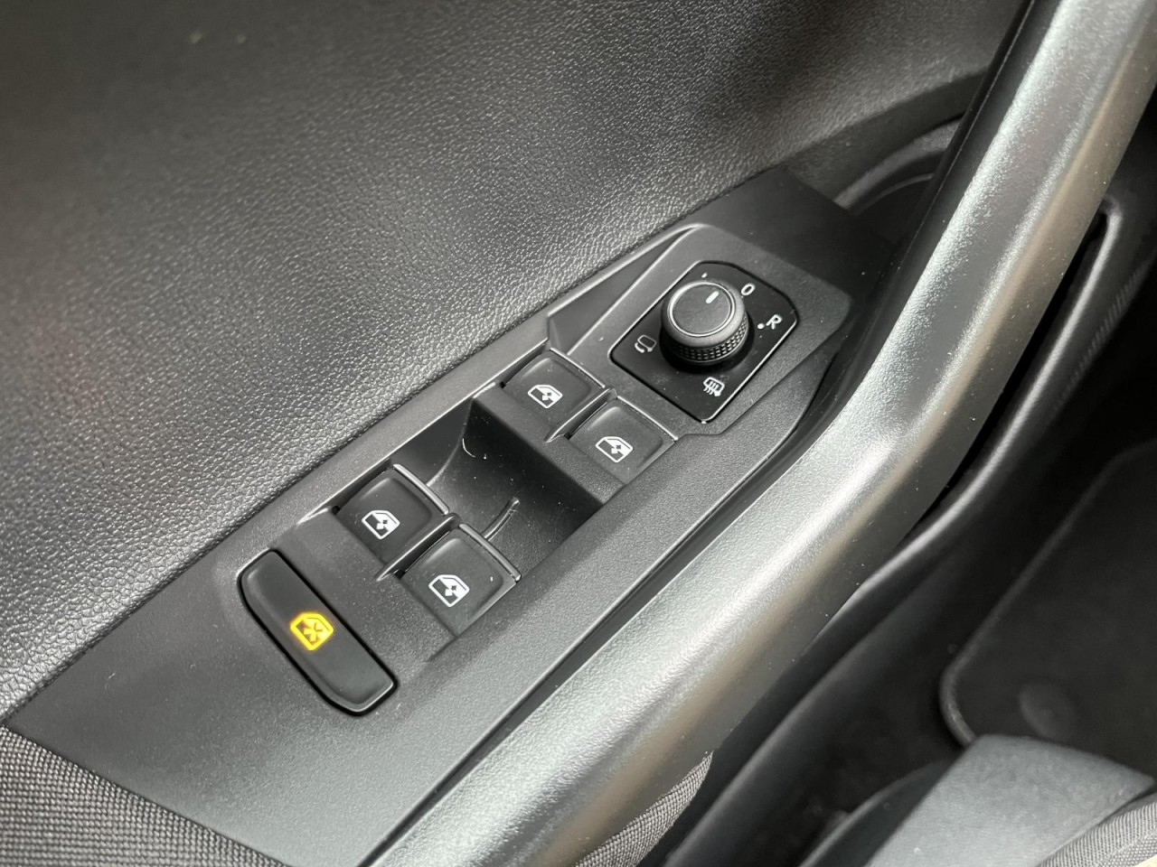 Taigo 1,5 TSI DSG R-Line (BlackStyle+IQLight)