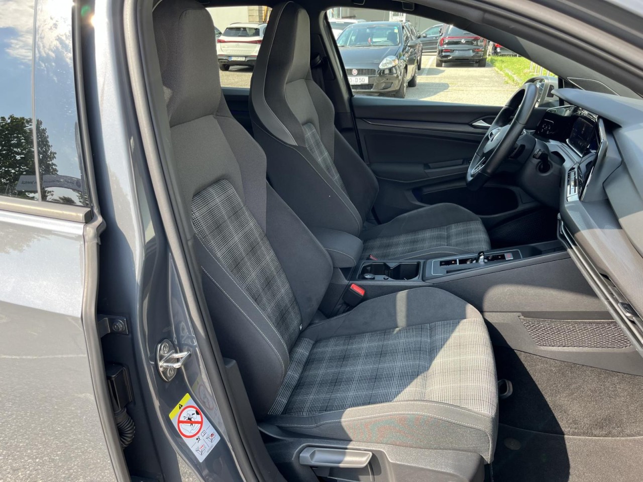 Golf VIII GTD 2,0 TDI DSG (IQ.LIGHT+Sitzhzg+Rear View)