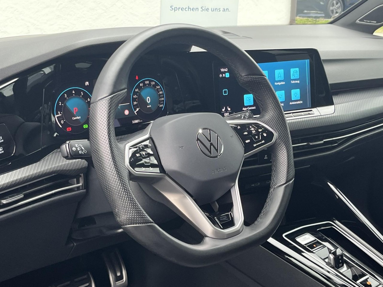 Golf VIII 2,0 TSI DSG 4Motion R-Line (Navi+LED+RearView)