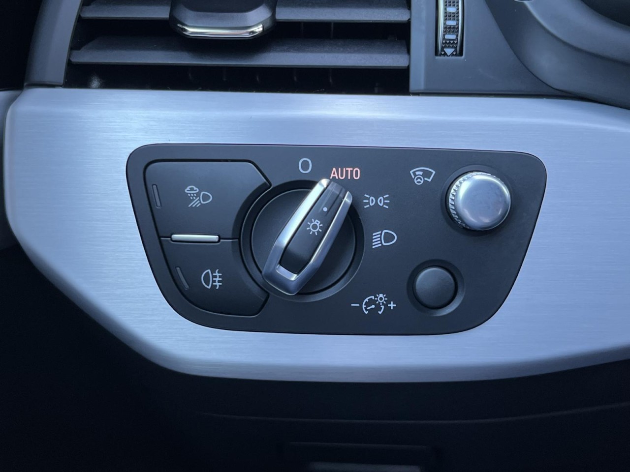 A4 Avant 40 TDI Stronic quattro S-Line competition (LED+Navi)