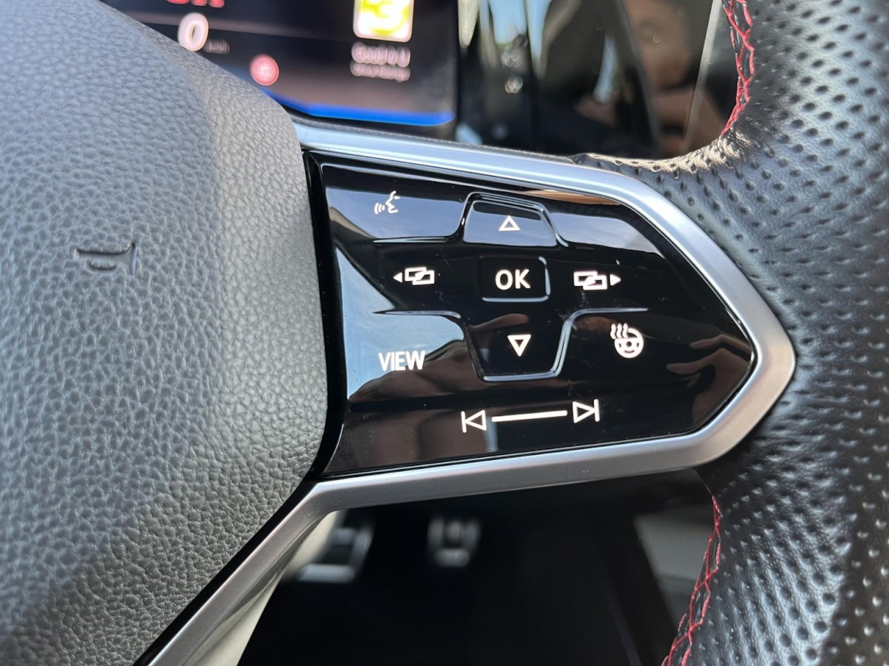 Golf VIII GTI Clubsport 2,0 TSI DSG (LED+RearView+ACC)