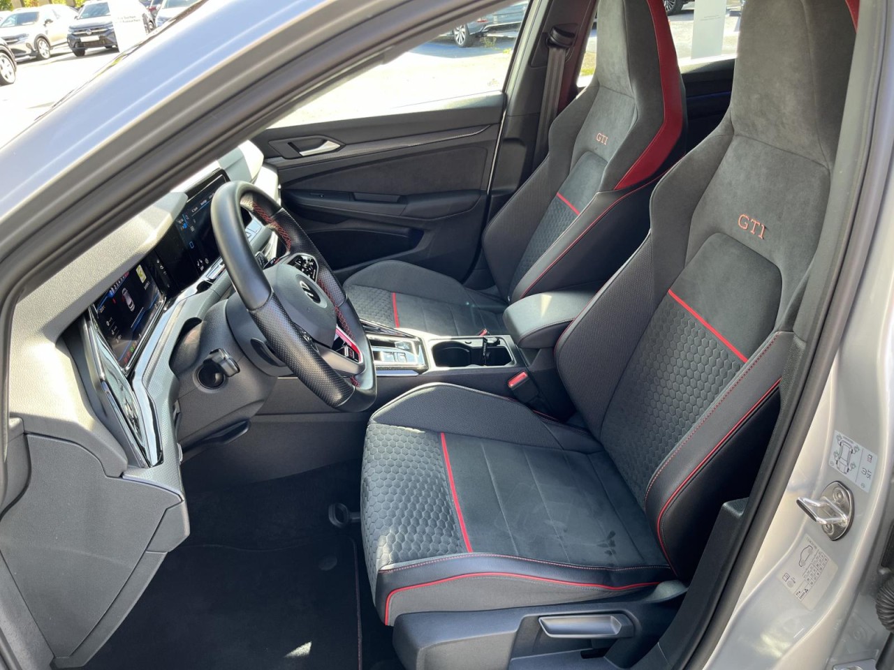 Golf VIII GTI Clubsport 2,0 TSI DSG (LED+RearView+ACC)