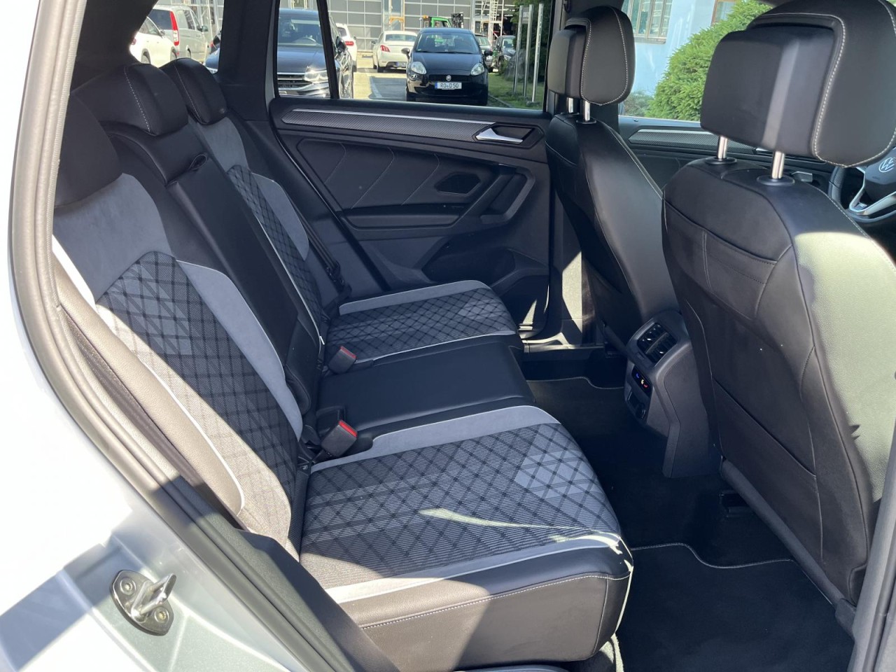 Tiguan 2,0 TSI DSG 4Motion R-Line (IQLight+AHK)