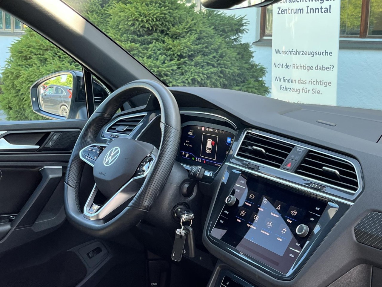 Tiguan 2,0 TSI DSG 4Motion R-Line (IQLight+AHK)