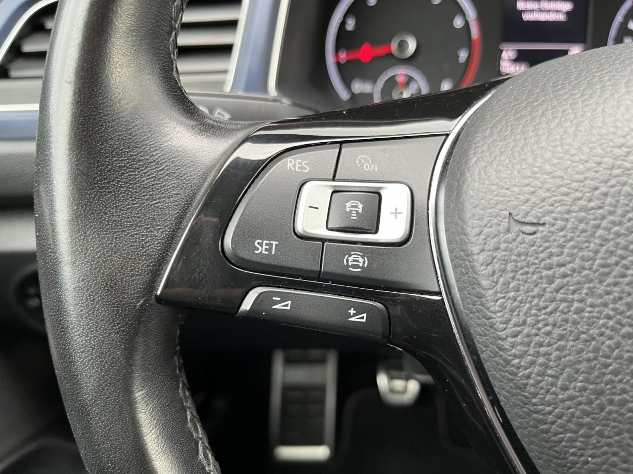 T-Roc 1,0 TSI United (Navi+AHK+RearView) Klima