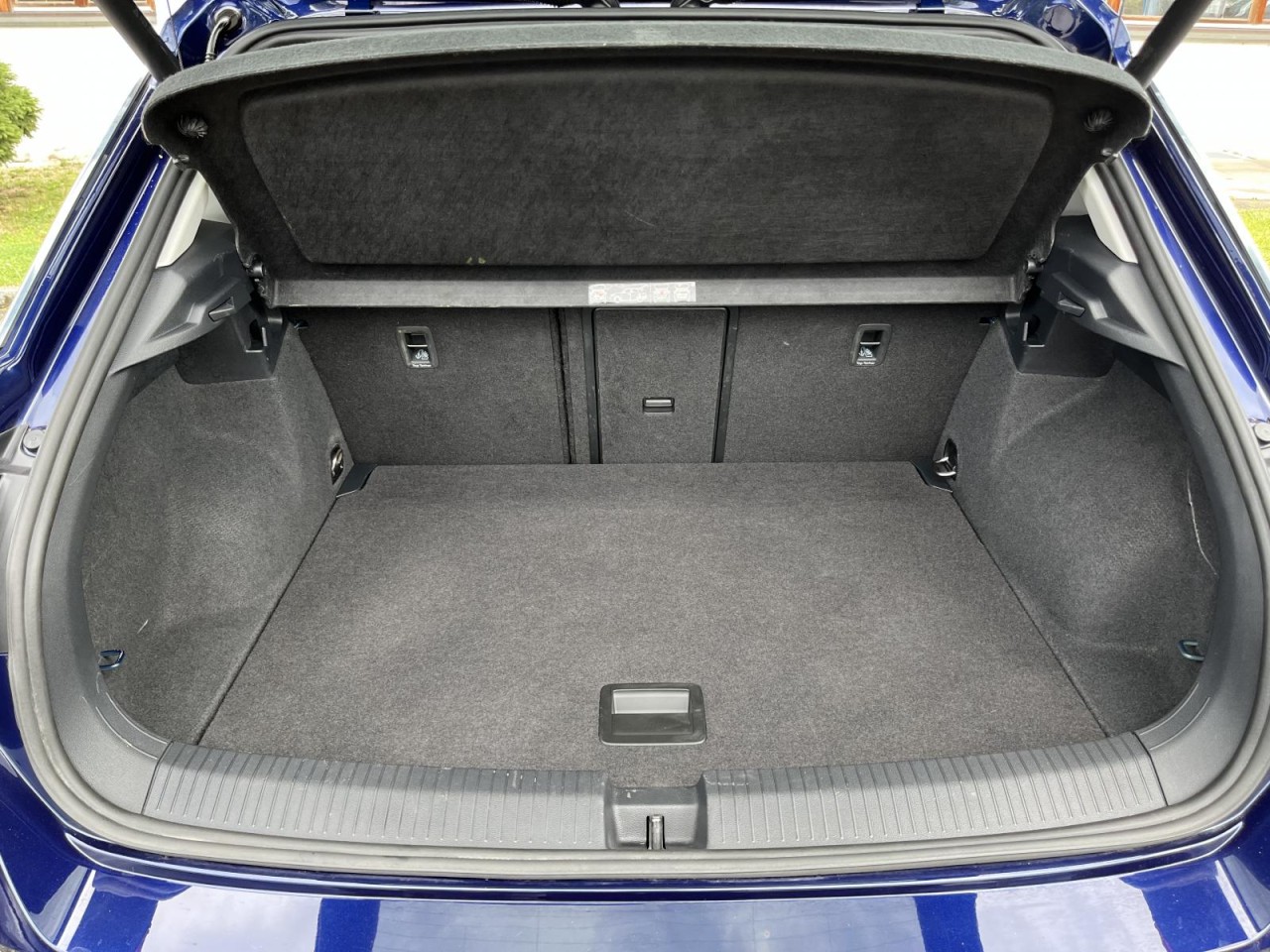 T-Roc 1,0 TSI United (Navi+AHK+RearView) Klima