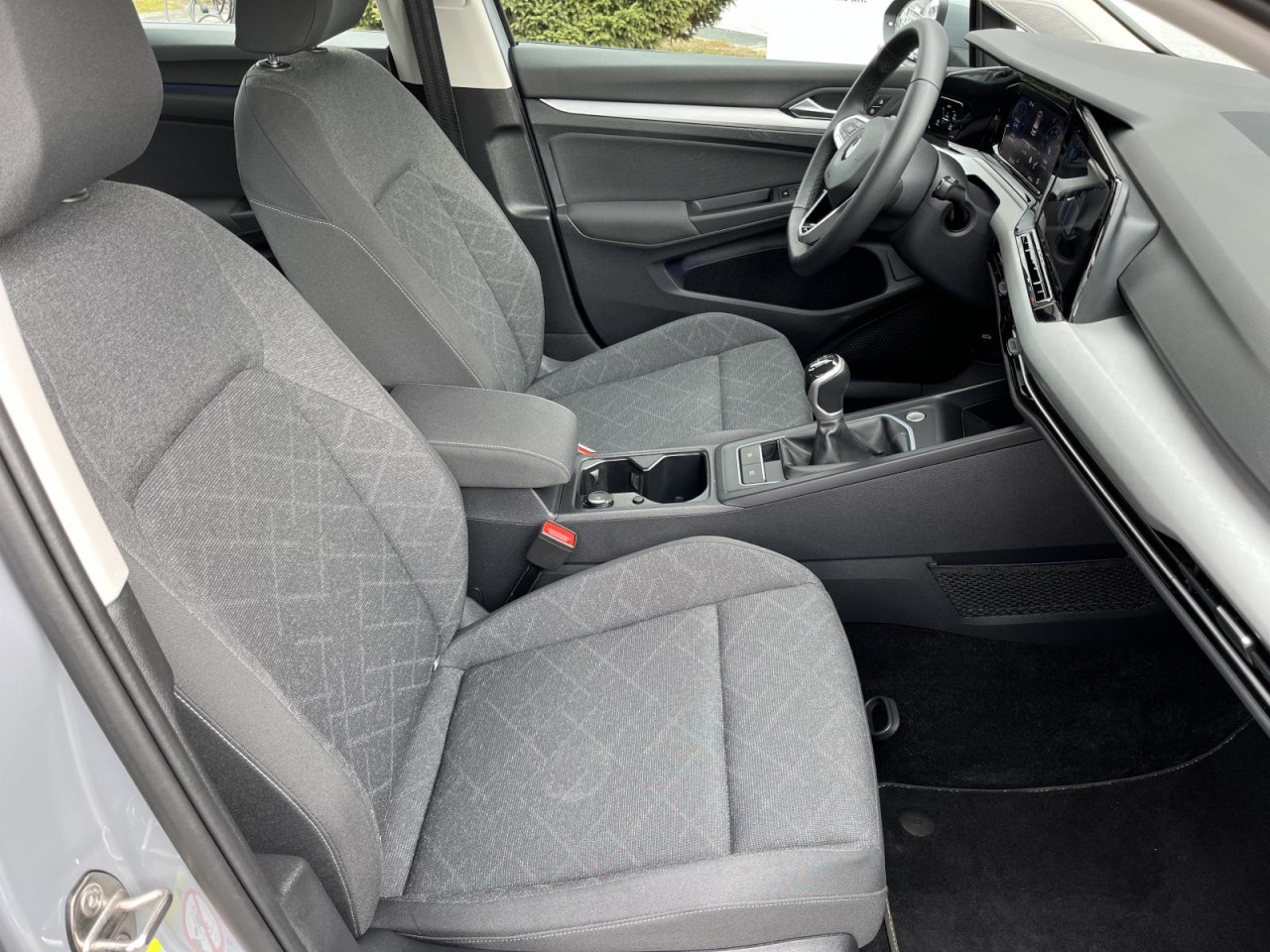 Golf VIII 1,0 TSI Life (LED+ACC+Navi+Sitzhzg.)