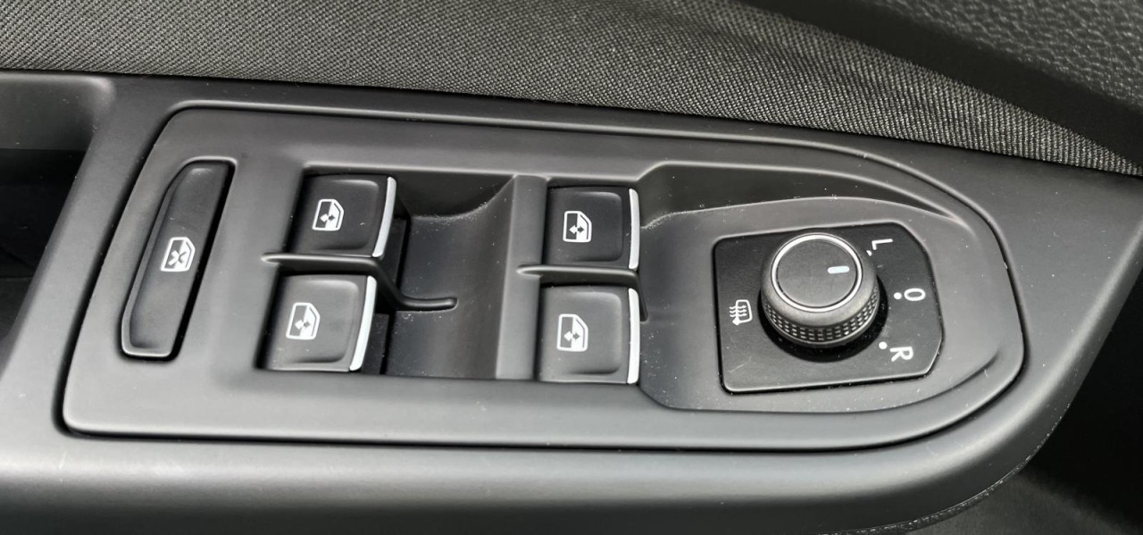 Golf VIII 1,0 TSI Life (LED+ACC+Navi+Sitzhzg.)