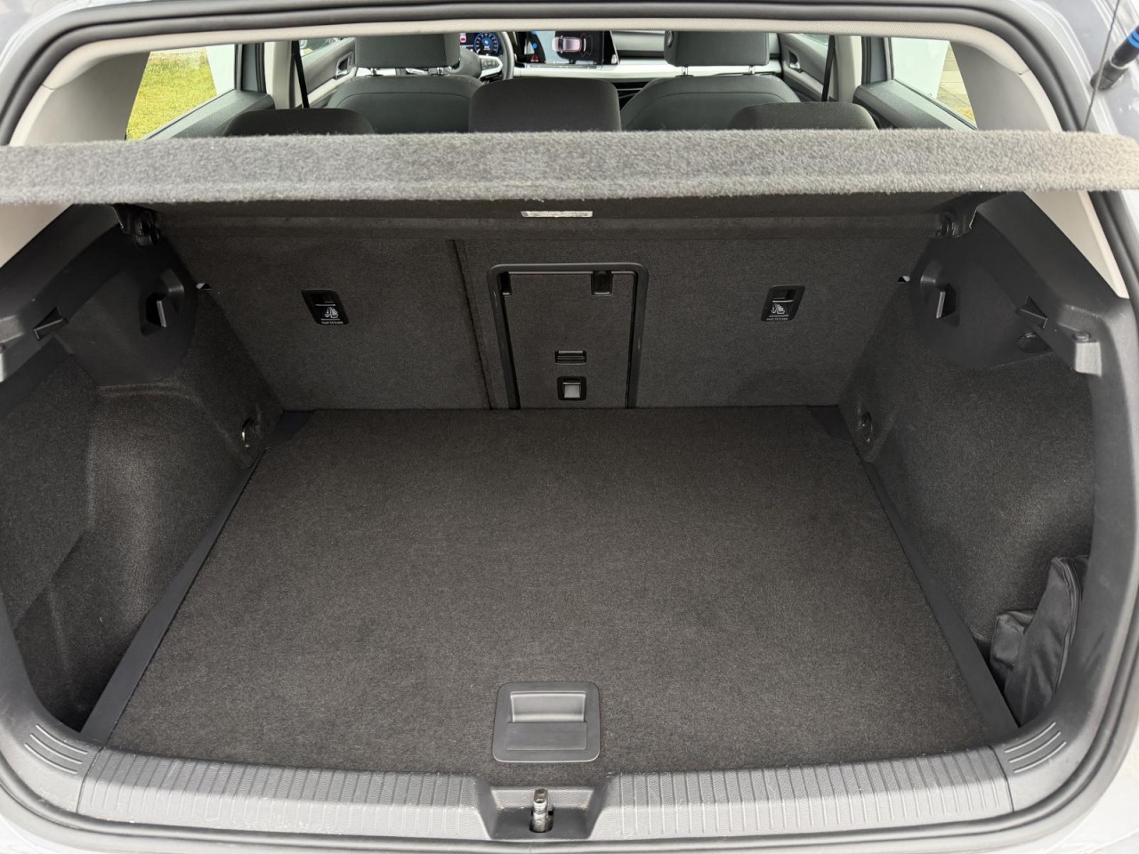 Golf VIII 1,0 TSI Life (LED+ACC+Navi+Sitzhzg.)