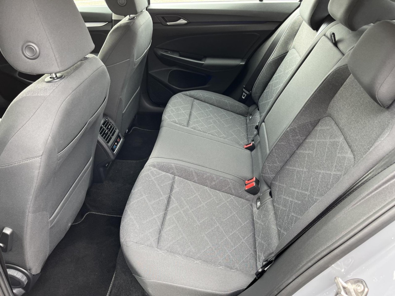 Golf VIII 1,0 TSI Life (LED+ACC+Navi+Sitzhzg.)