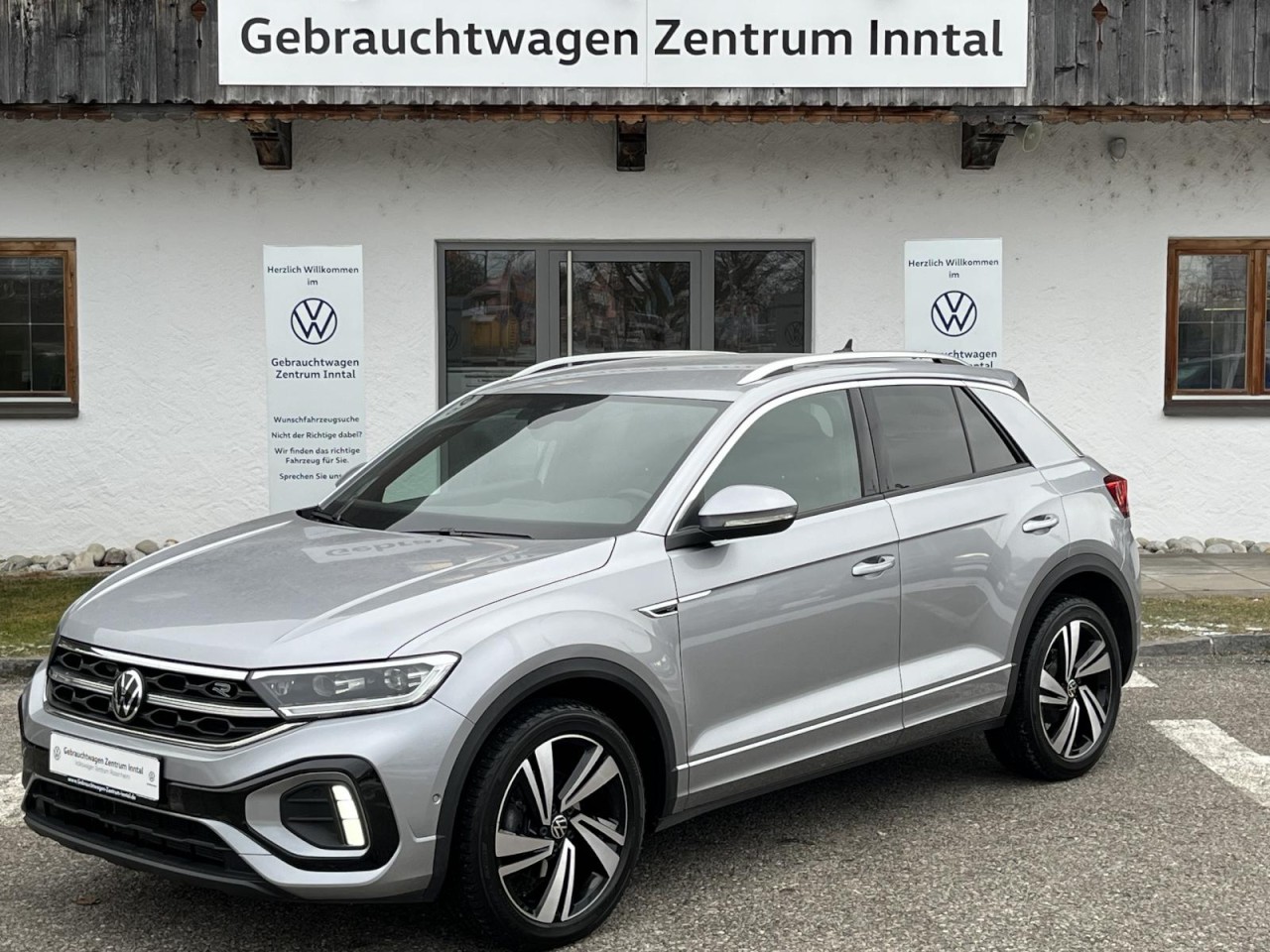 T-Roc 1,5 TSI DSG R-Line (AHK+RearView+Navi)