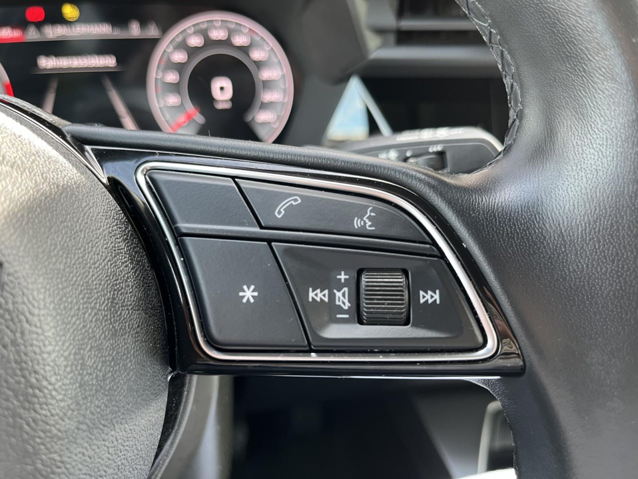 A3 Sportback 30 TFSI S-tronic (LED+Navi+Sitzhzg.)