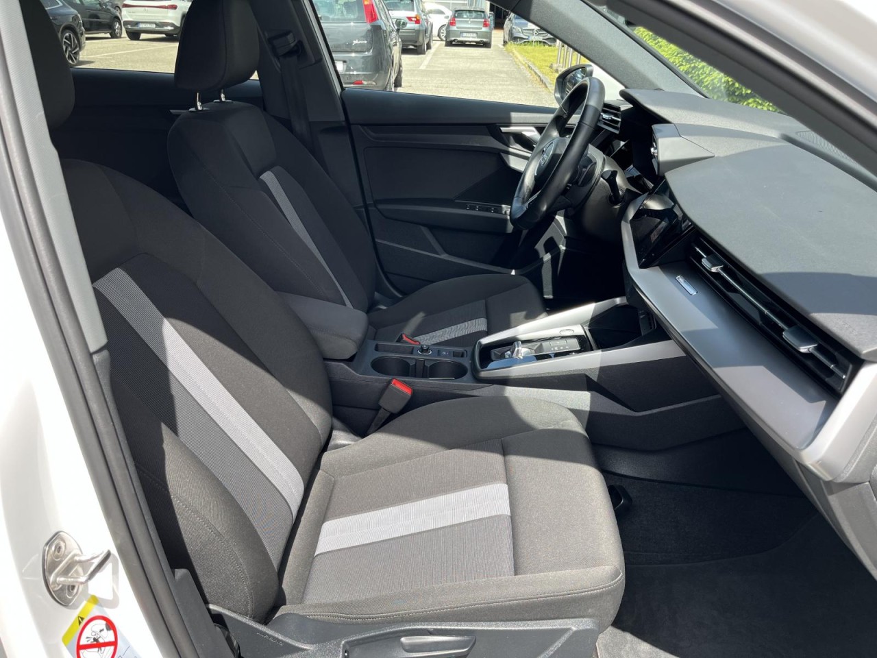A3 Sportback 30 TFSI S-tronic (LED+Navi+Sitzhzg.)