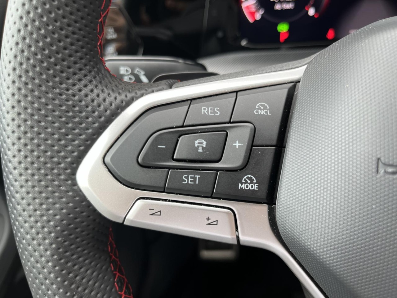Golf VIII GTI Clubsport 2,0 TSI DSG (IQ.LIGHT+HUD+ACC)