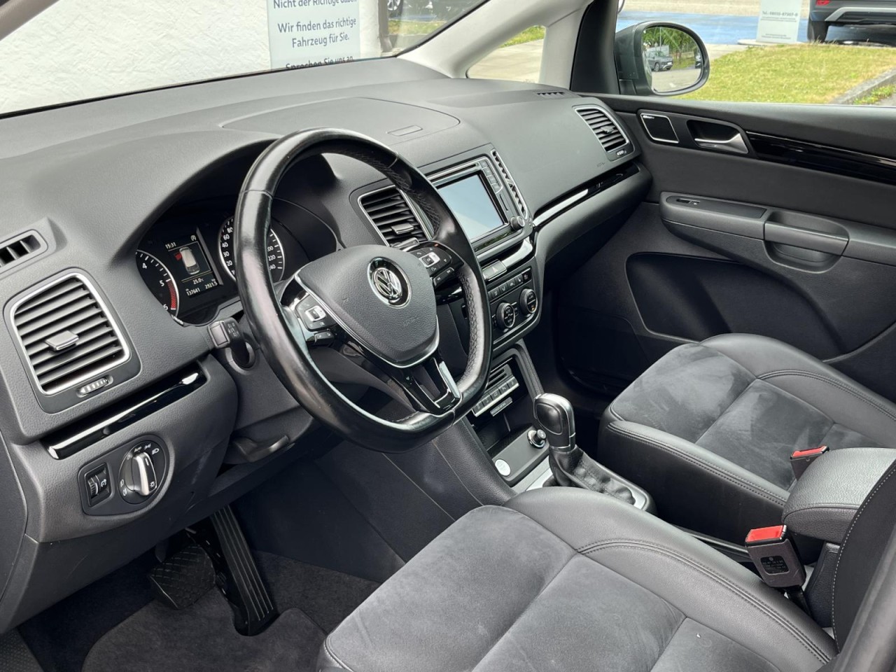 Sharan Highline 2,0 TDI DSG 4Motion (LED+AHK+Pano)