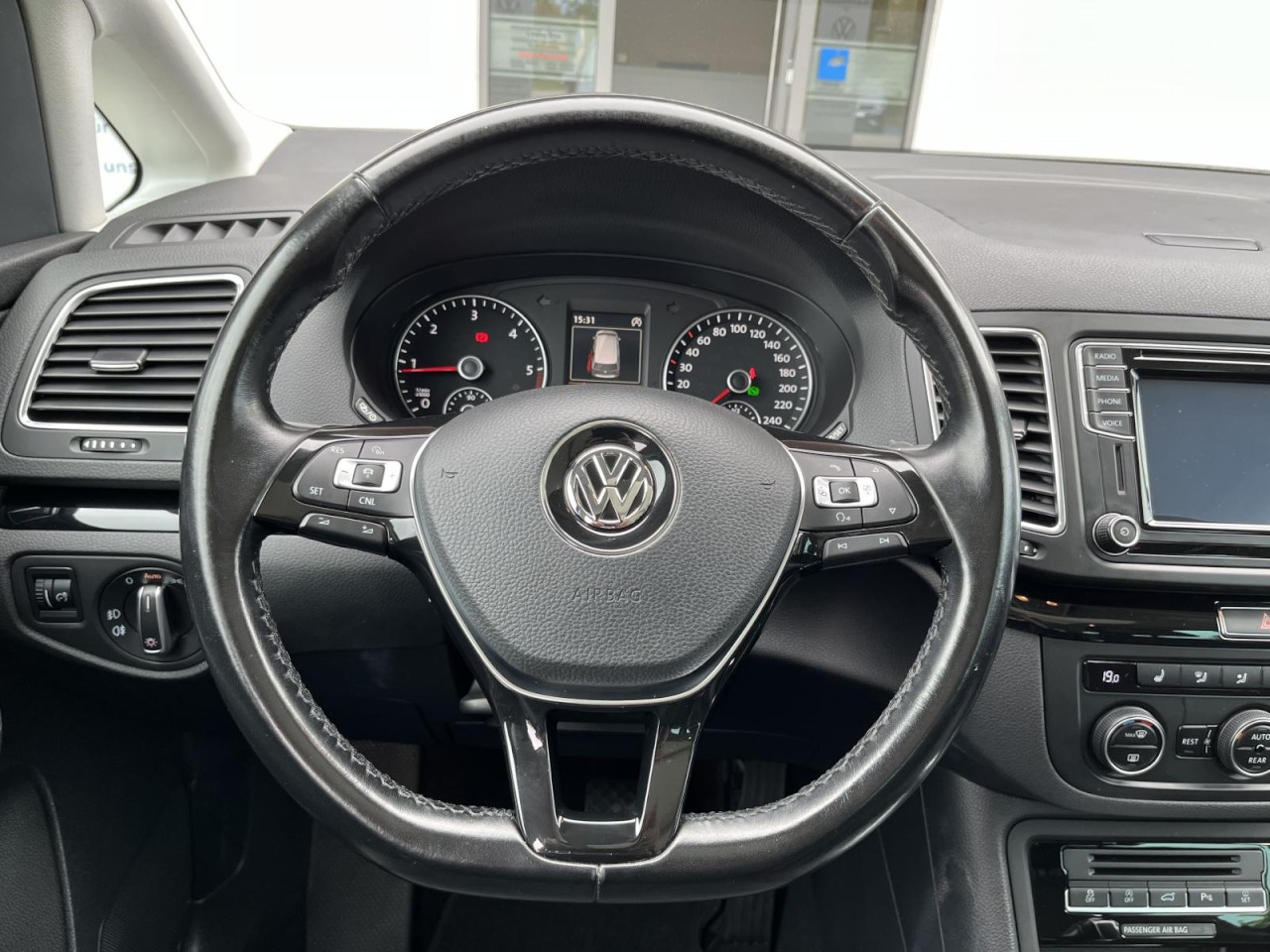 Sharan Highline 2,0 TDI DSG 4Motion (LED+AHK+Pano)