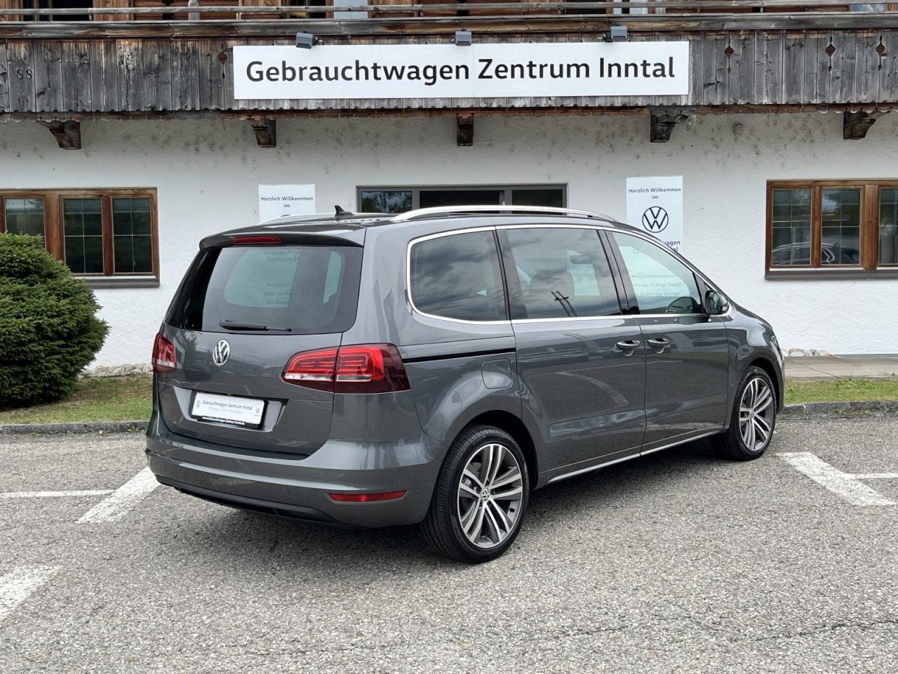 Sharan Highline 2,0 TDI DSG 4Motion (LED+AHK+Pano)
