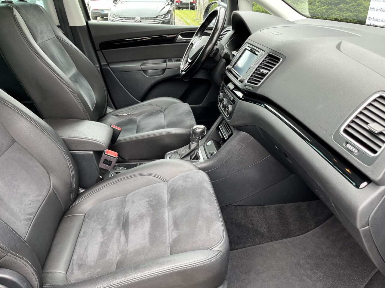 Sharan Highline 2,0 TDI DSG 4Motion (LED+AHK+Pano)